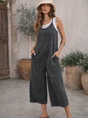 Anthropologie Sundry Charcoal Gray Wide Leg Slouchy Cropped Jumpsuit NWT Medium